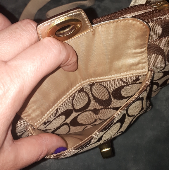 Coach Signature C' Mini Crossbody - Picture 4 of 7